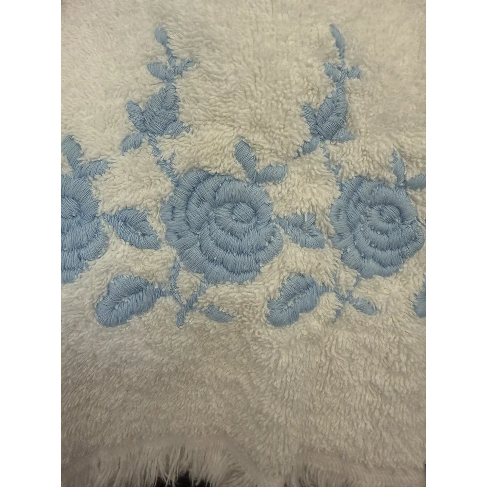 Vintage Dundee 7 Piece Set Bath & Hand Towel Retro Blue Floral Embroidery U.S.A.